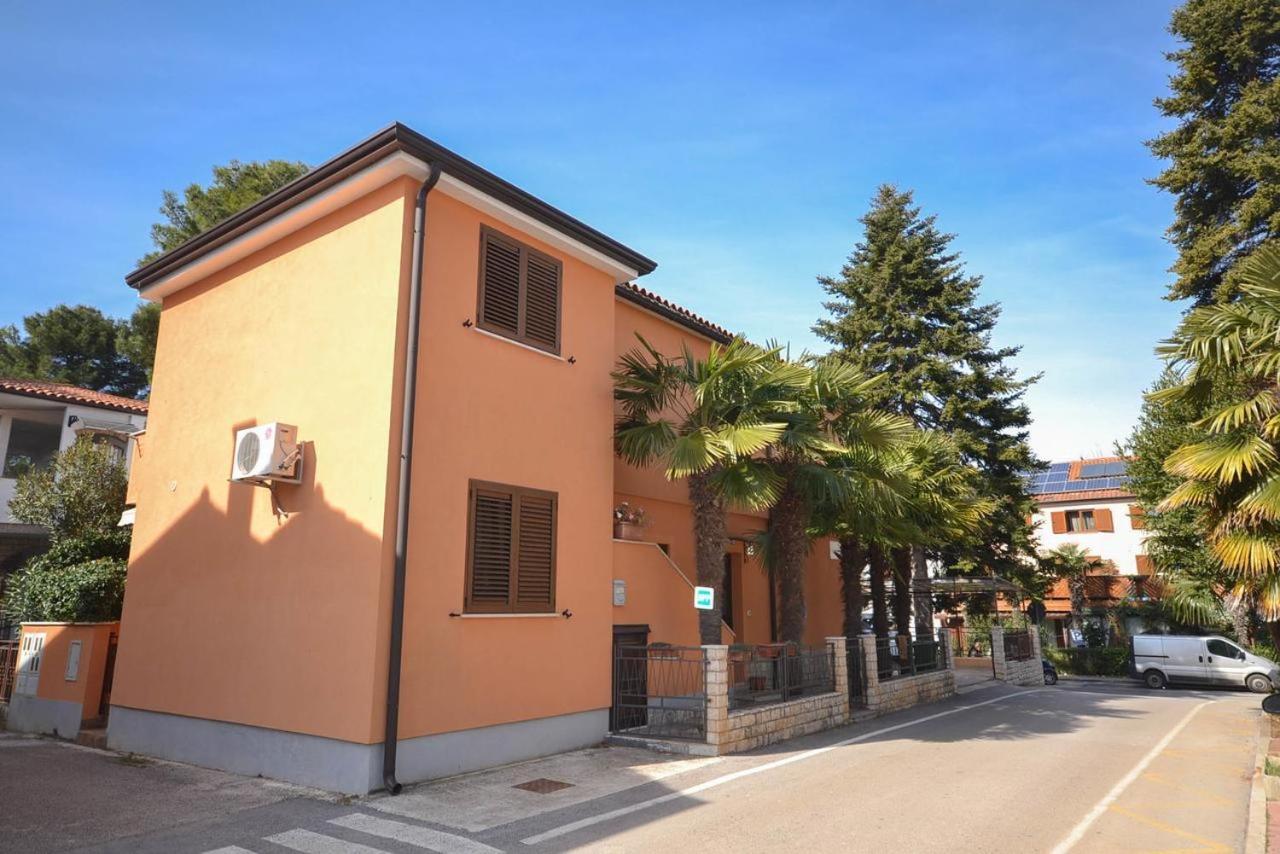 Lili Apartment Novigrad  ภายนอก รูปภาพ