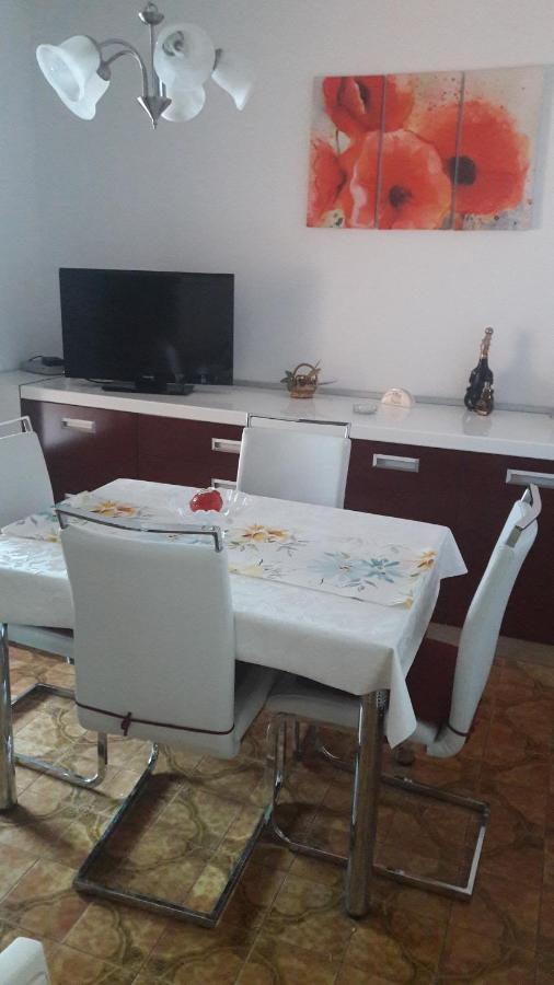Lili Apartment Novigrad  ภายนอก รูปภาพ
