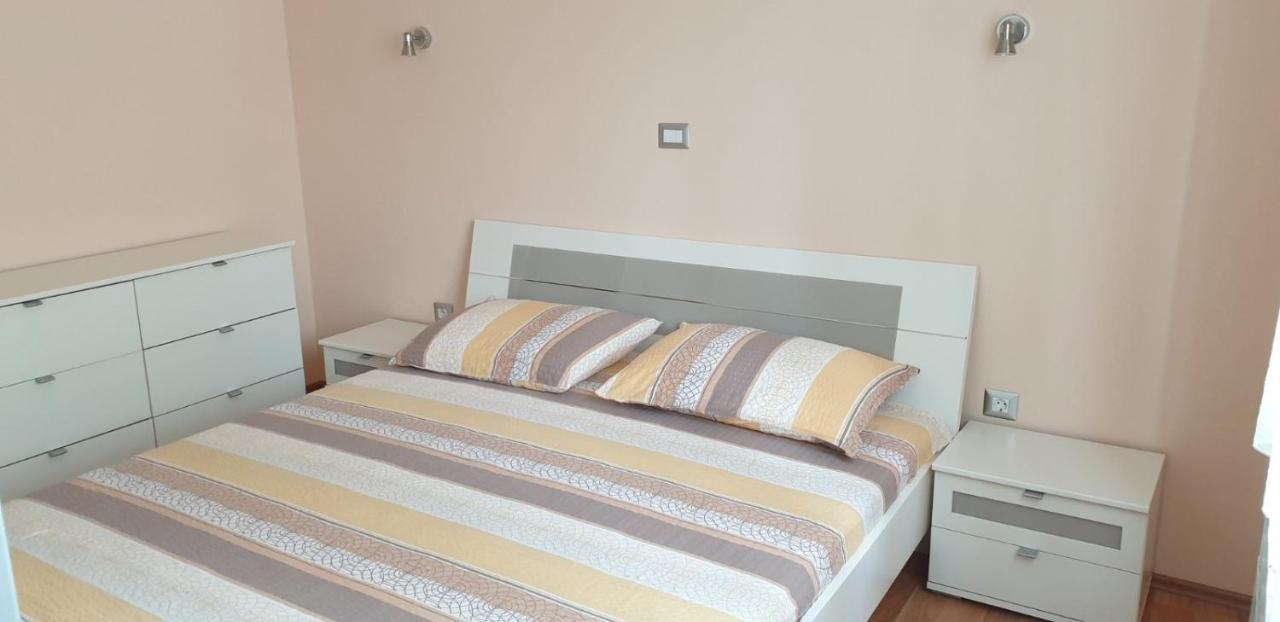 Lili Apartment Novigrad  ภายนอก รูปภาพ